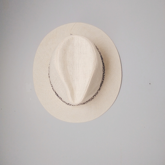 Hat - Picture 2 of 2